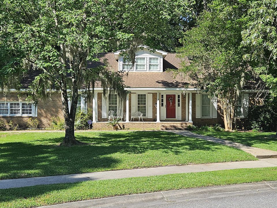 1st image of 100 Ravenwood Ct