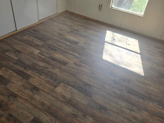 5th image of 901 Piersall Ave