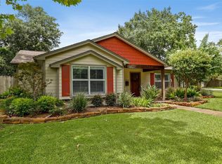 1802 Woodcrest Dr, Houston, TX 77018