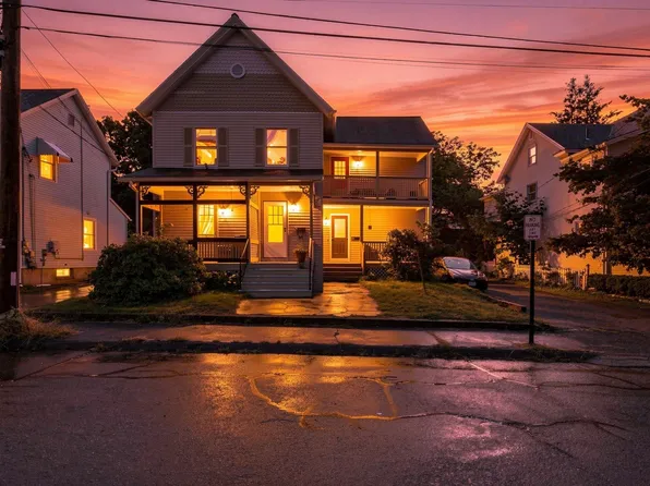 9 Walnut St #B, Northampton, MA 01060