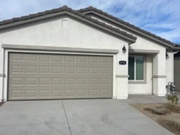 2735 Meadowbrook Dr, Imperial, CA 92251