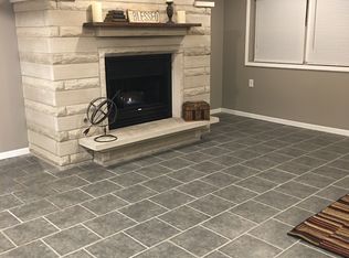 7706 Dakota St, Merrillville, IN 46410