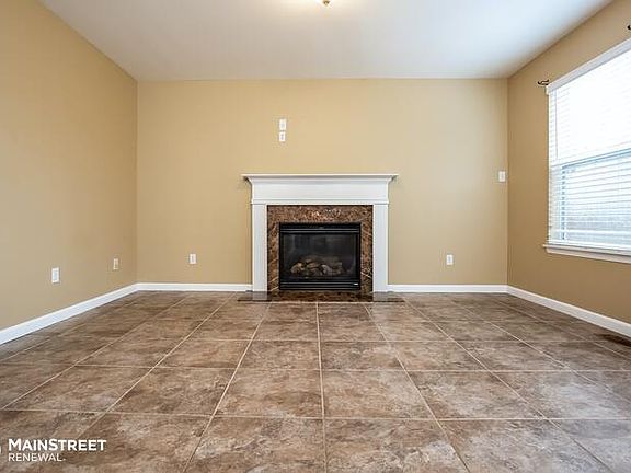4th image of 345 Behlmann Meadows Way