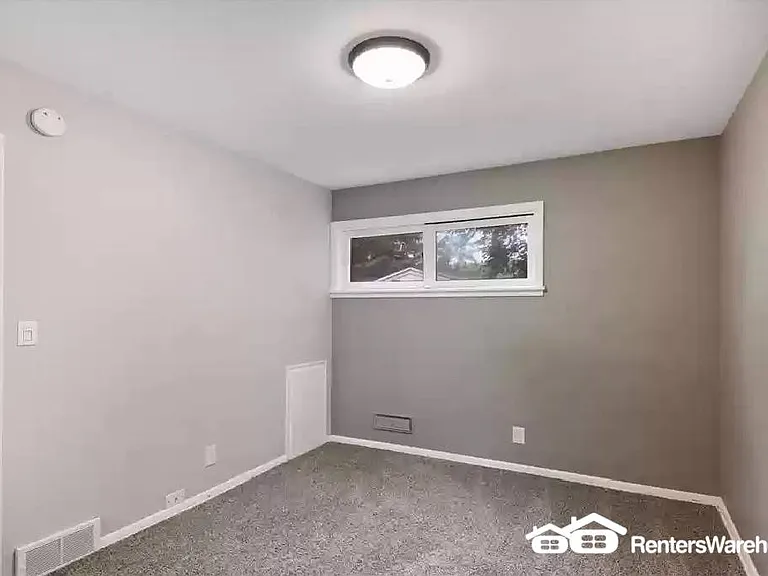 2612 Toledo Ave S — Photo 11