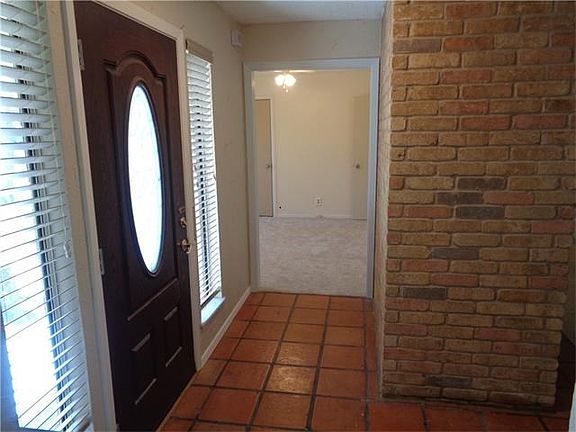 5th image of 10602 Cooper Hill Dr