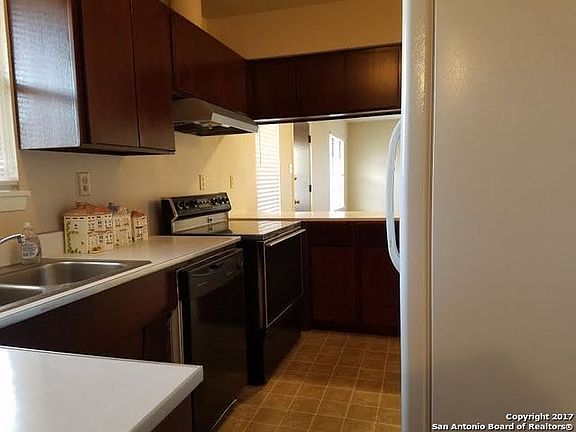 4th image of 4262 Algruth Dr
