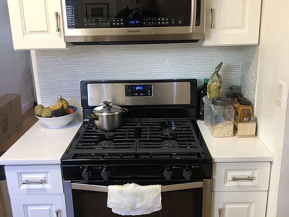 5th image of 337 Tappan St APT 2D