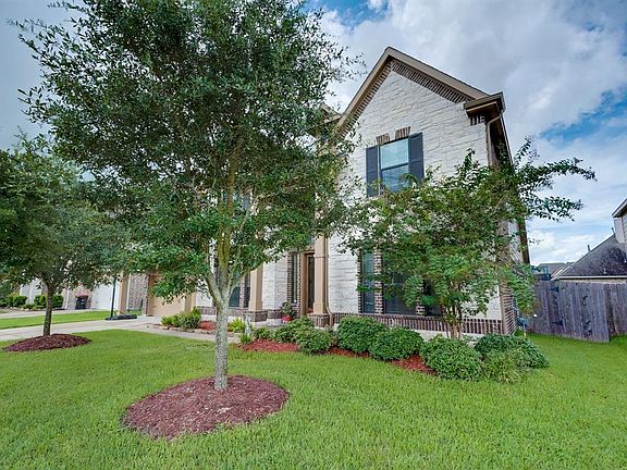 3rd image of 5035 Crystal Bluff Ct