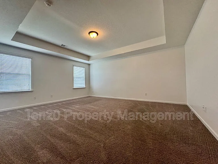 5037 Lexington Ln — Photo 18