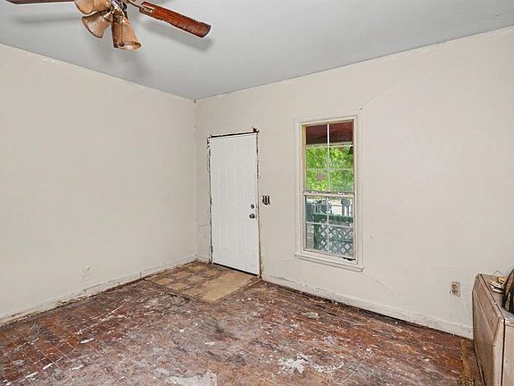 3rd image of 22 SE 23rd St