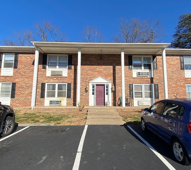 1st image of 2407 Bare St APT D