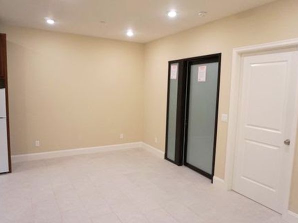350 Laguna St #24