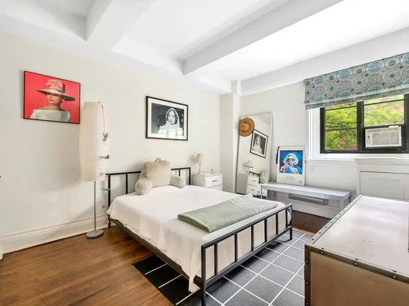 1 West 67th Street image 7 of 17