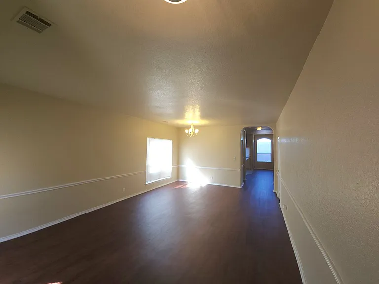 21215 Encino Ash — Photo 3