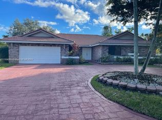 4955 NW 84th Rd, Coral Springs, FL 33067
