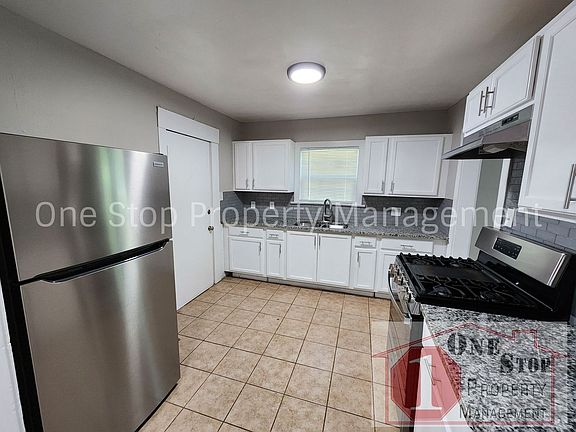 5th image of 3001 E 80th St