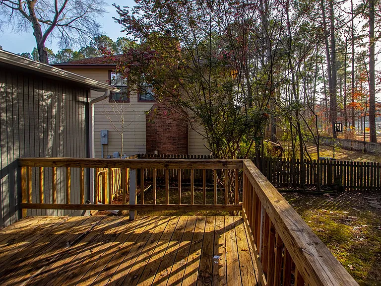 20 Laver Cir — Photo 31