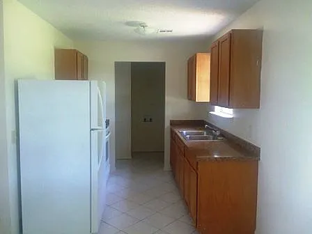 200 E Main St — Photo 3