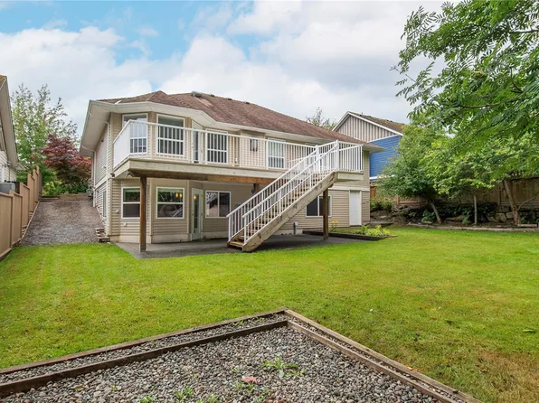 228 Maryland Rd, Campbell River, BC V9W 8H5