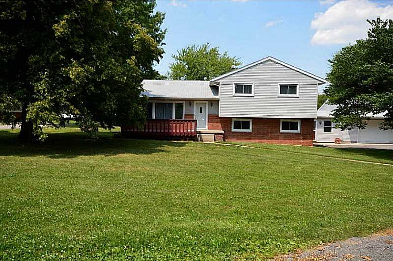 1st image of 205 E Ohio St