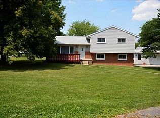 205 E Ohio St, Waynesfield, OH 45896