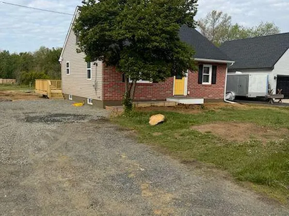 2626 W Philadelphia Ave, Oley, PA 19547