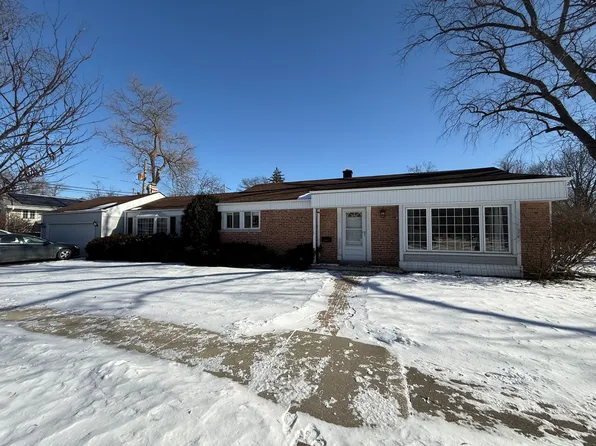 2444 Oak Ave, Northbrook, IL 60062