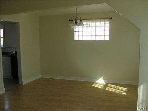 4th image of 439 N Dade Ave