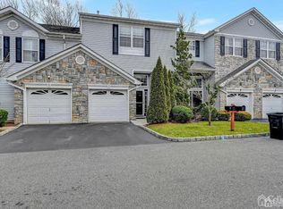 7 Harbor Bay Cir #349, South Amboy, NJ 08879