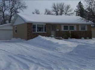 16 23rd St NW, Minot, ND 58703