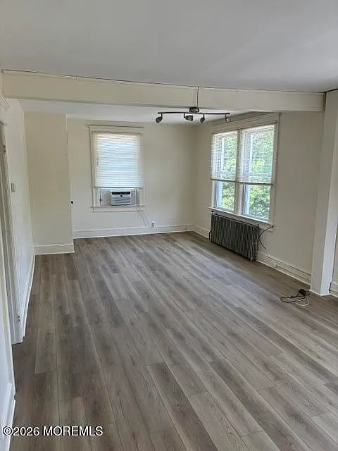 1 bed, $3,000 — Photo 2