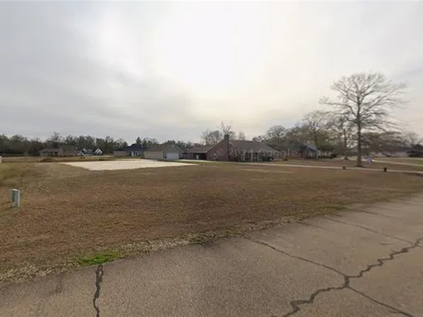 30210 Jericho Dr, Albany, LA 70711