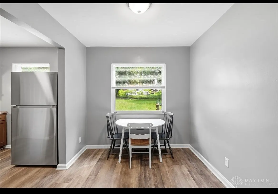2 bed, 870 sqft, $1,500 — Photo 4
