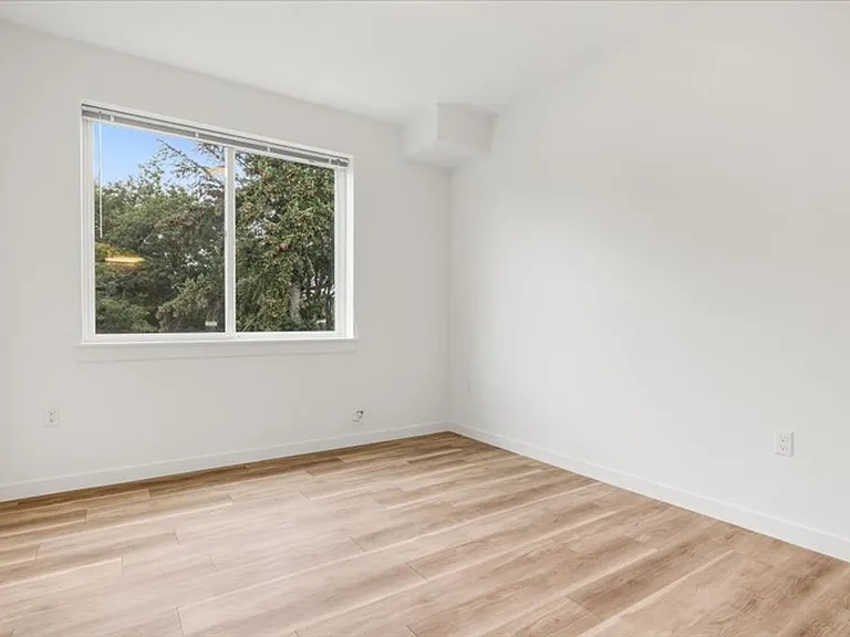 Hermoso View Apartments — Photo 39