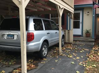 4 Rising Trail Ct, Middletown, CT 06457