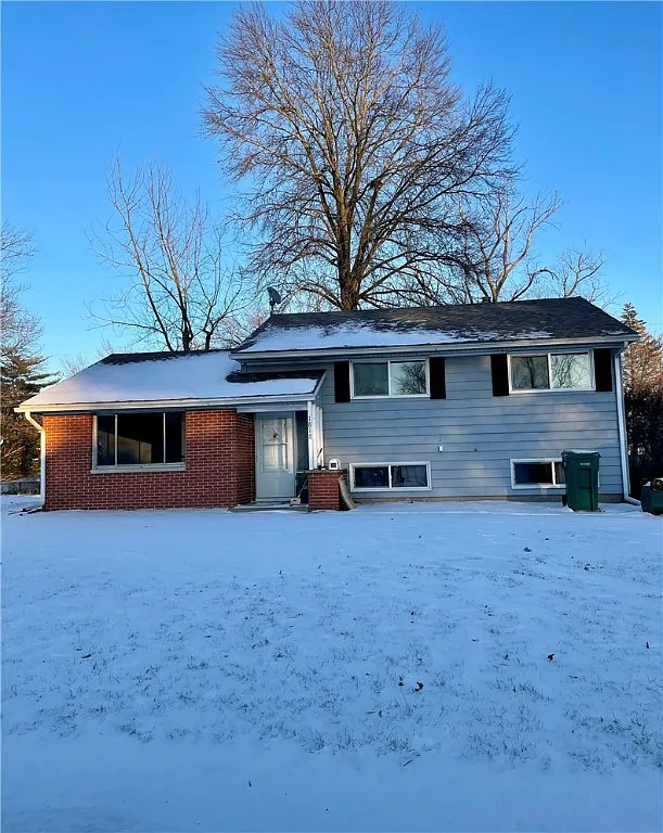 1818 Richmond Ct photo 1