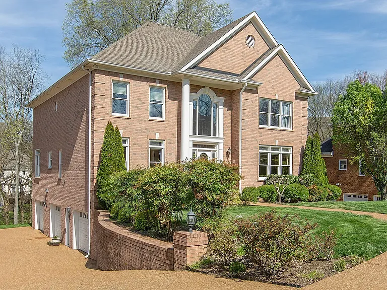 Gentlewind Dr — Photo 2