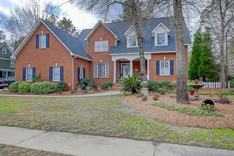 1st image of 104 Glen Abby Dr