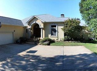 4300 Ridgefield Ln, Little Rock, AR 72223