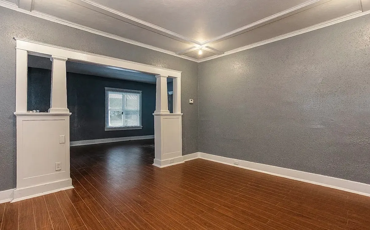 3436 Chestnut Avenue - 2 — Photo 4