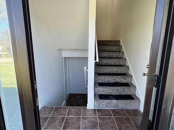 5th image of 11132 Stanford Ave #11130