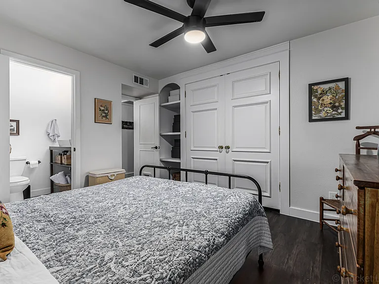 2200 N Los Altos Dr — Photo 32