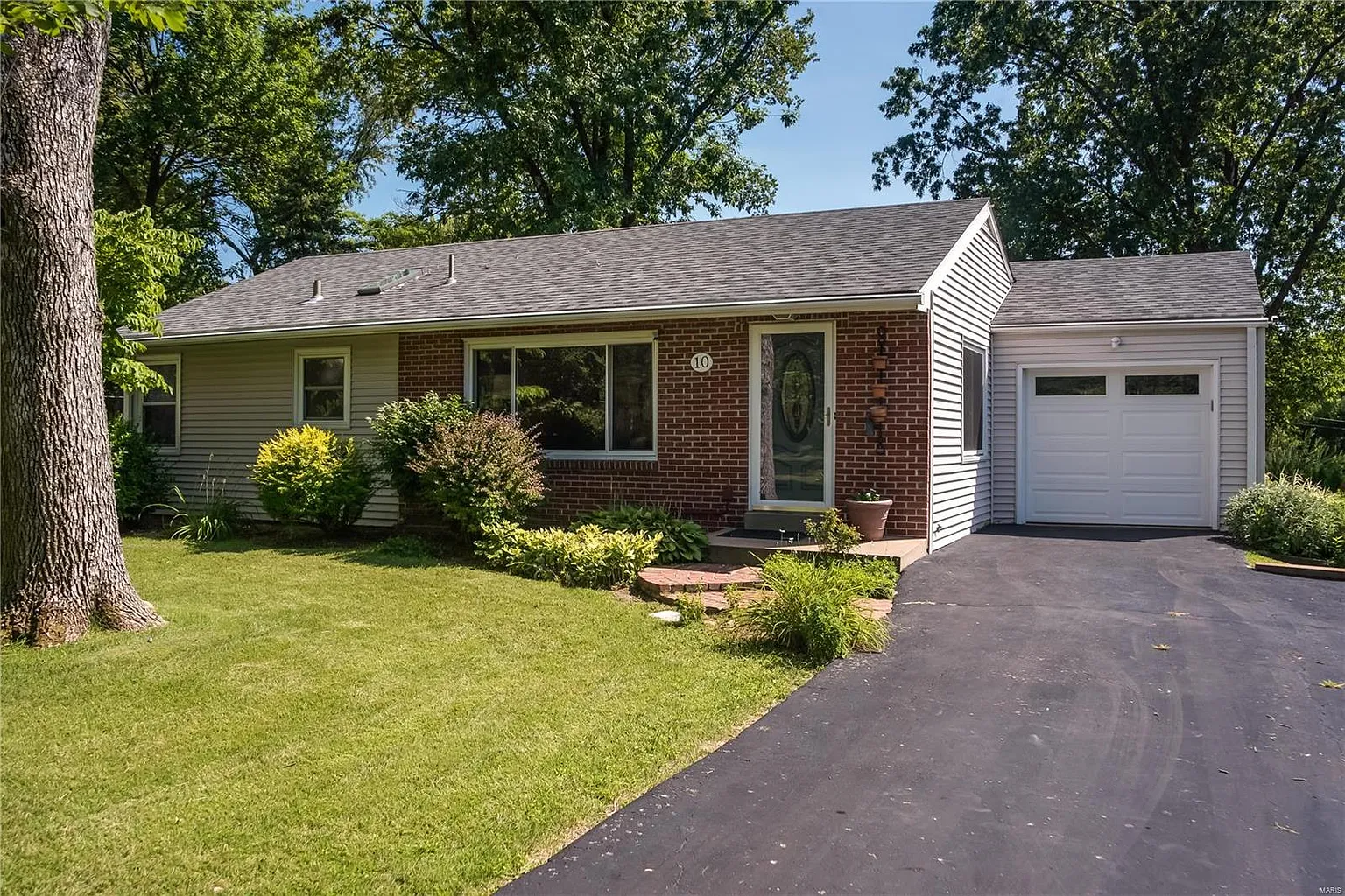 10 Ramblewood Ln photo 1