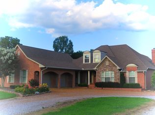 221 Roscoe Lynn Rd, Hillsboro, TN 37342