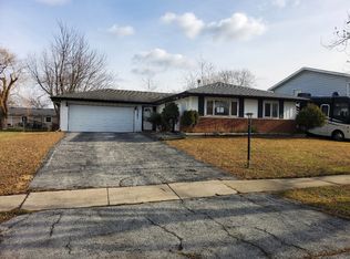 17751 Country Club Ln, Country Club Hills, IL