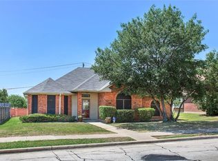 4104 Mulberry Dr, Carrollton, TX 75010