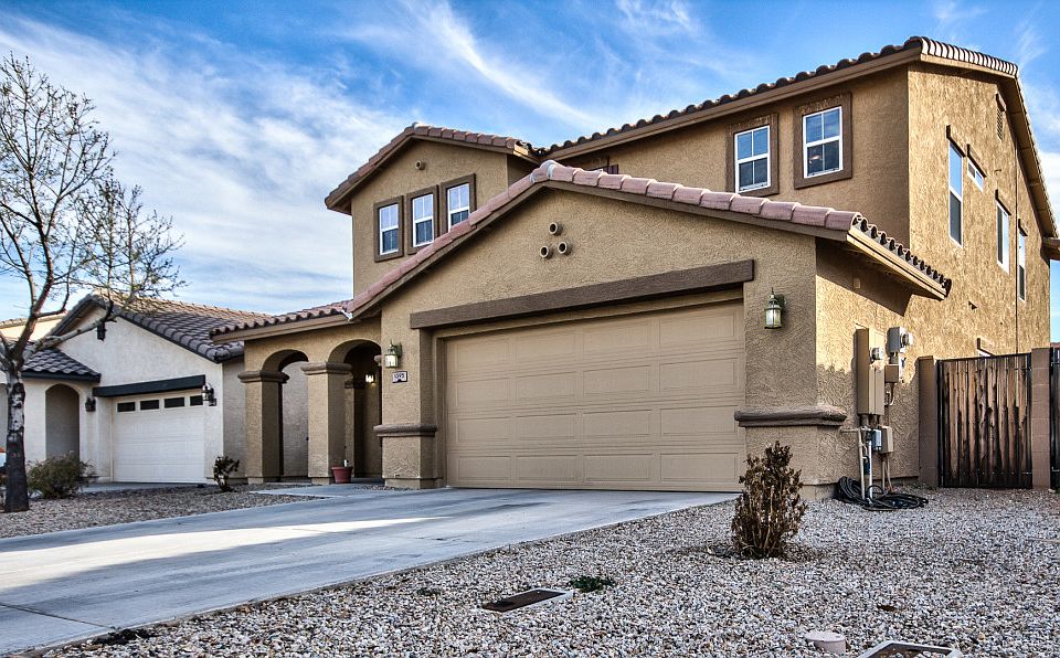 1st image of 1395 E Poncho Ln