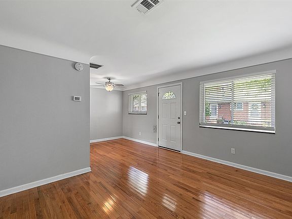 4th image of 3905 Devon Rd APT 4