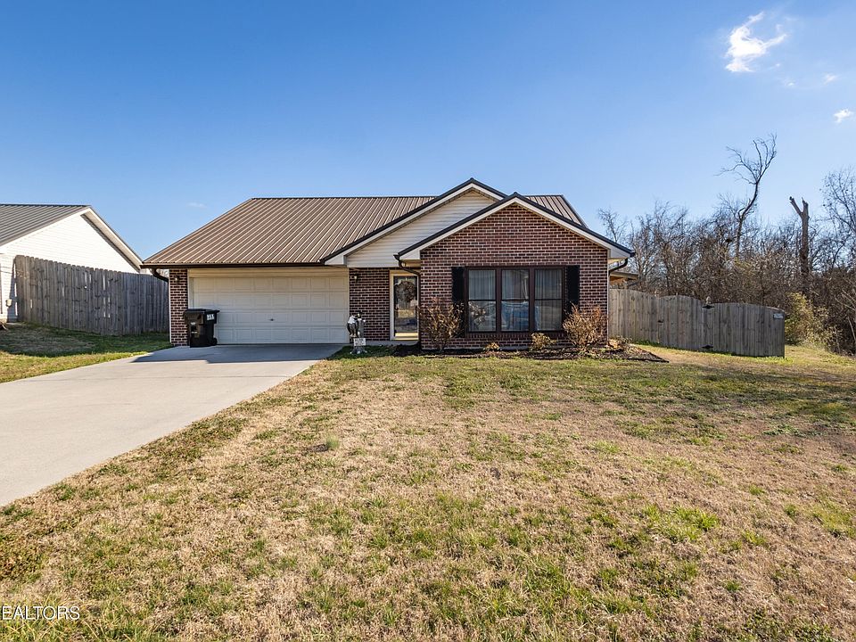 1st image of 2029 Southern Oaks Dr