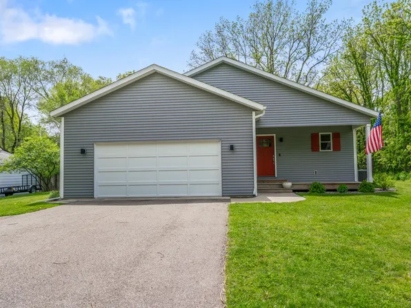 124 S Shore Dr, Portage, MI 49002